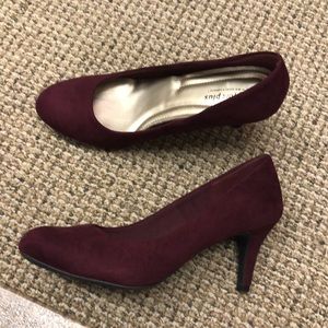Comfort-Plus maroon heels